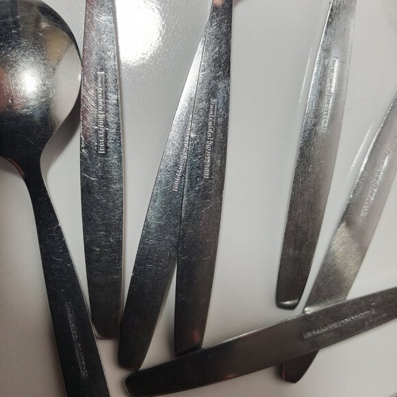 Vintage Set of 12 Rostfrei Small Spoons - Picture 8 of 11